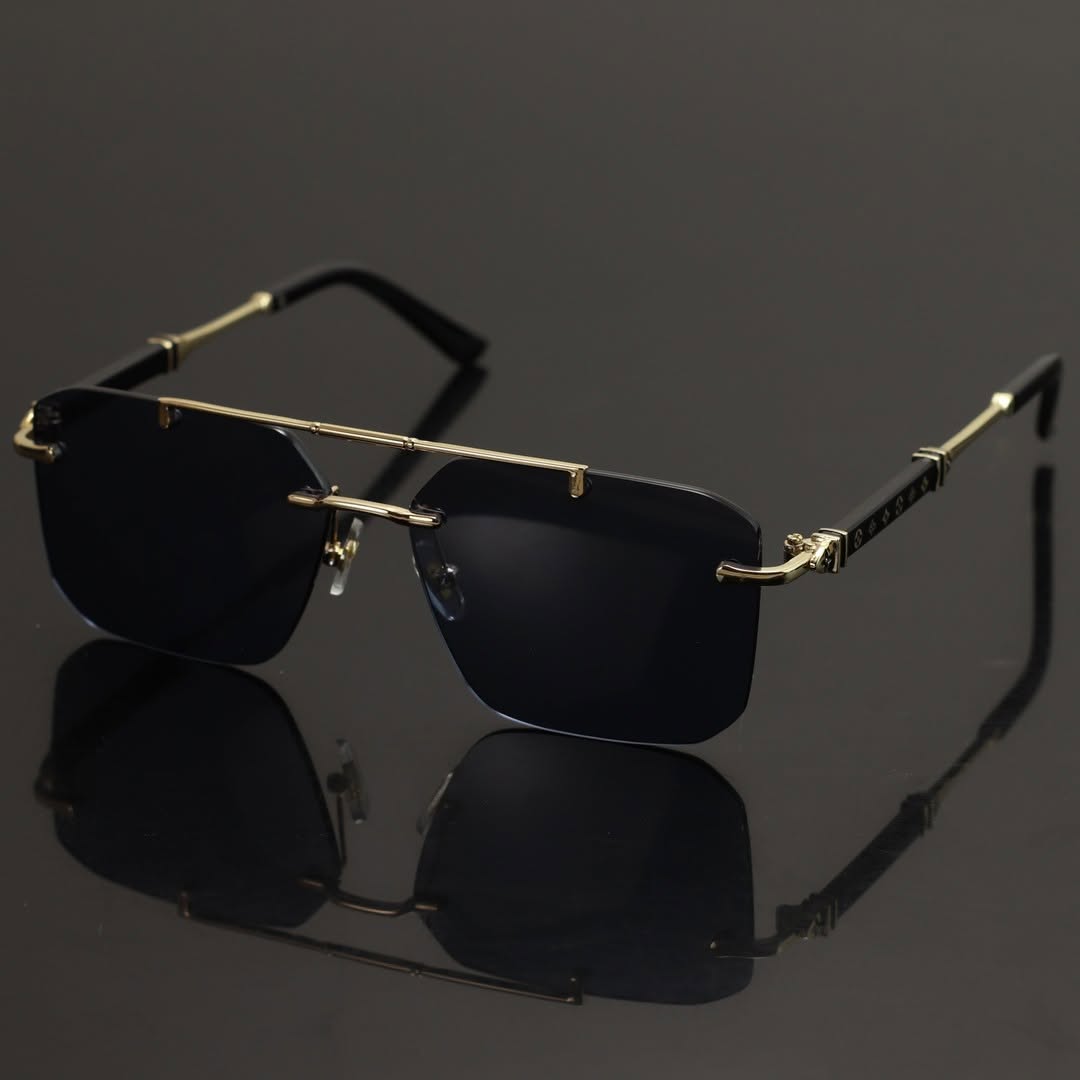 Louis Vuitton Metal Black